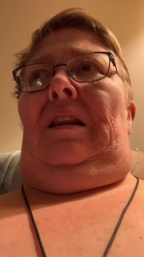 Hoodyman SSBBW . Fat pigs exposed more.