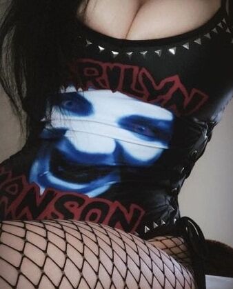 (  V  )