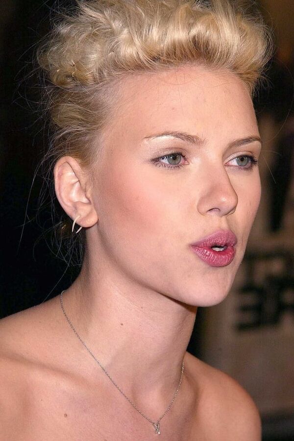 Sexy Scarlett