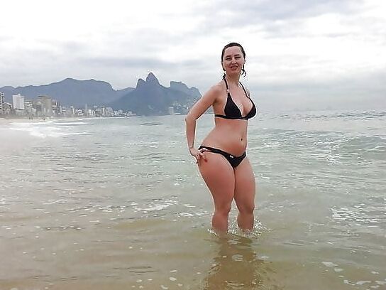 Marina&;s elephantine arse