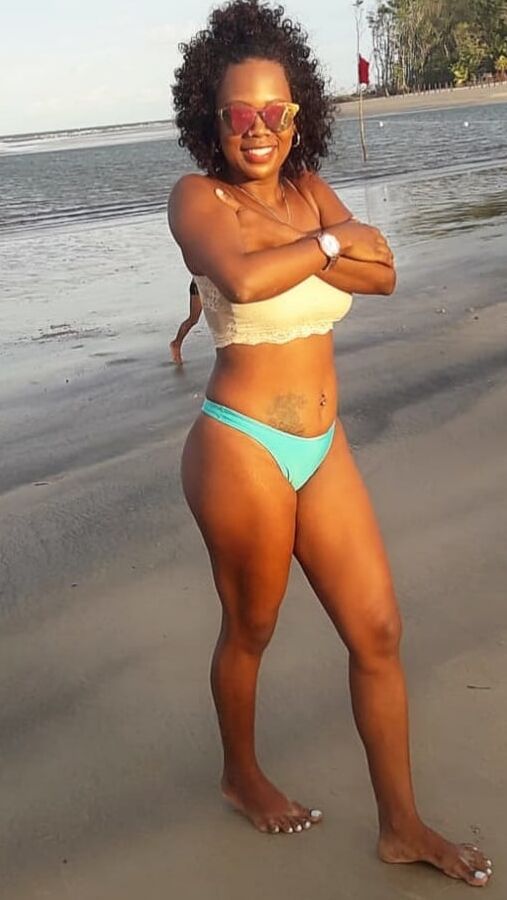 Ebony Neguinha gostosa