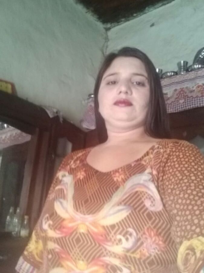 Sexy mature aunty