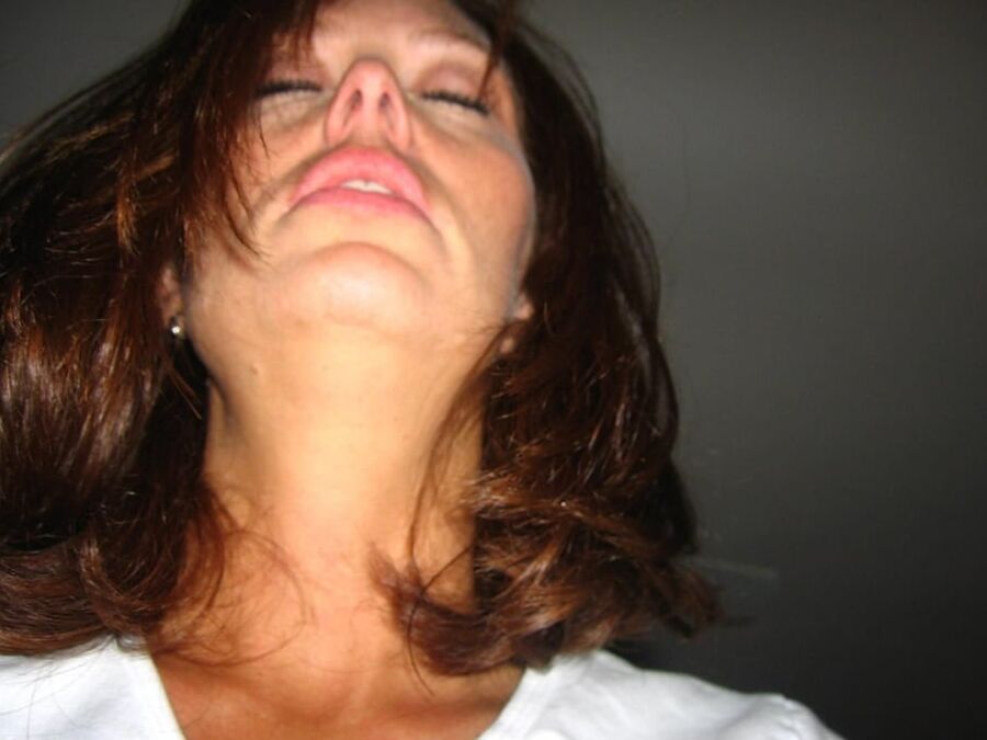 Hot MILF exposed