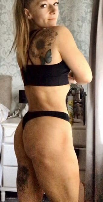 Hot Booty Milfs!