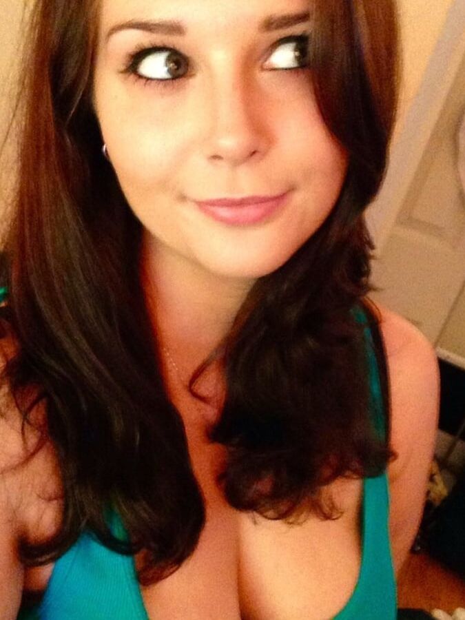 Sexy girlfriend pics