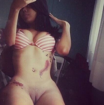 One of the hottest girls I&;ve seen - Samira Martins