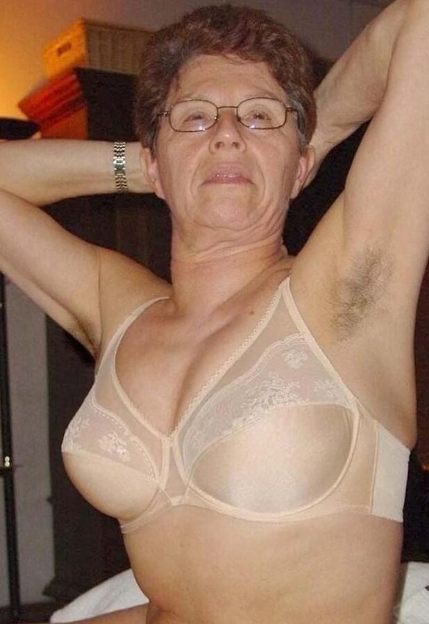 Hairy MILFS and GILFS