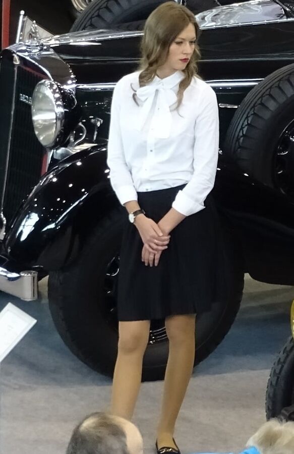 Exhibition Cunt in Pantyhose