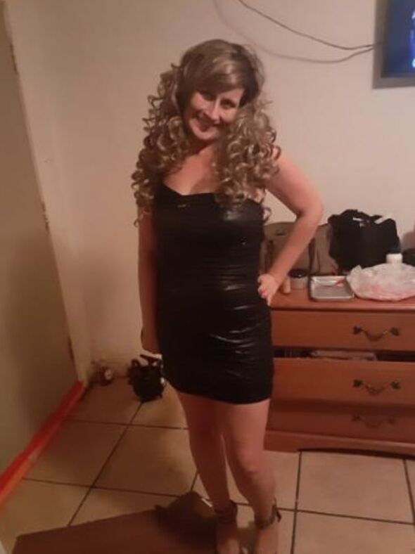 Nut in this FL motel bar whore