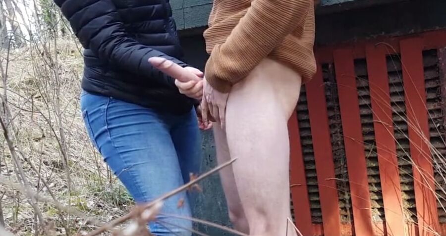 My girlfriend caught me masturbating... she is the best!