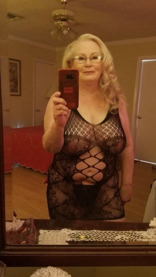 Granny send me a selfie