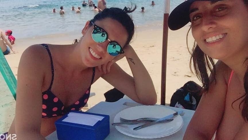 (ARG): Ale&;s little ass or Flavia&;s melons?