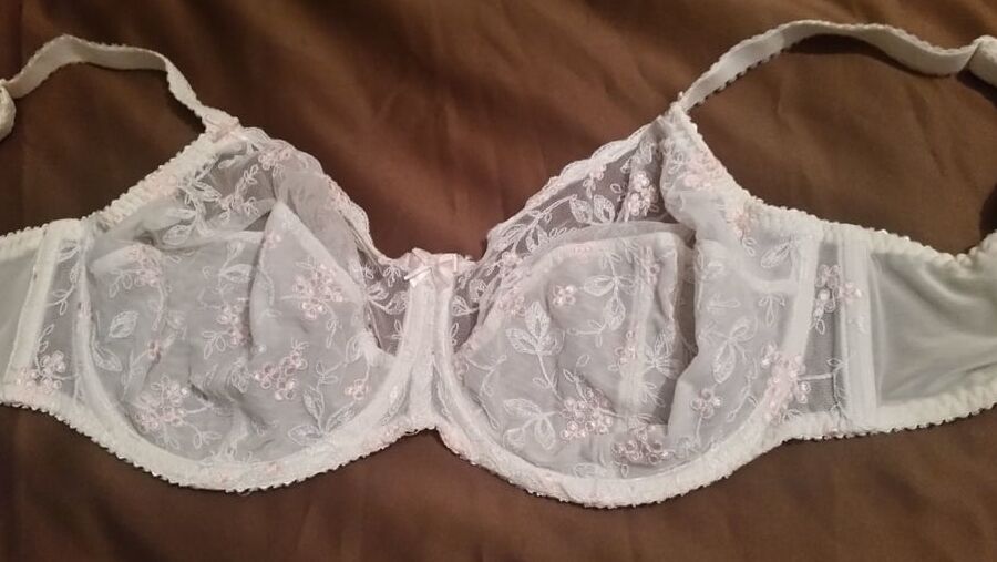 Used G cup bras