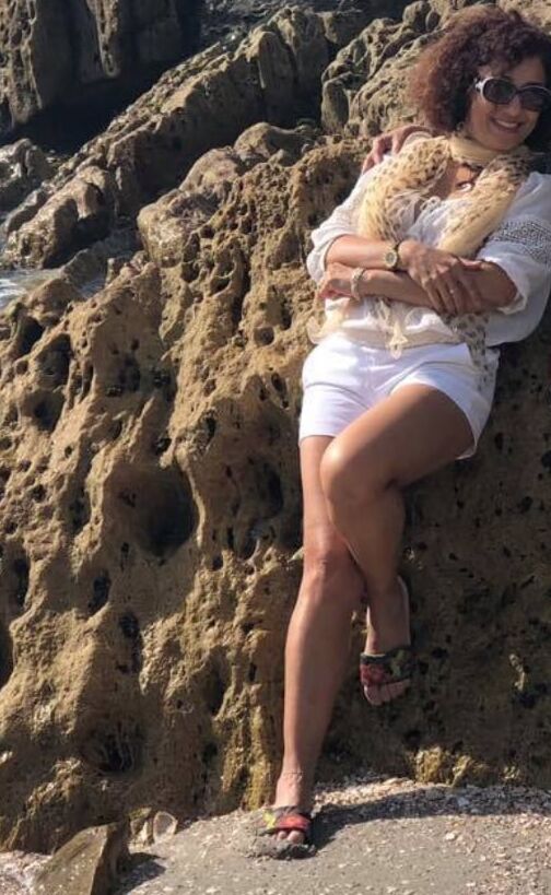 Persian Milf Sexy Legs