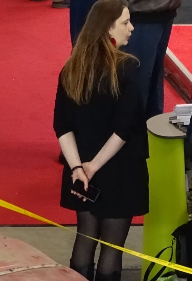 Exhibition Cunt in Pantyhose