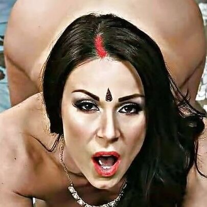 Sanskari aurtein bitch