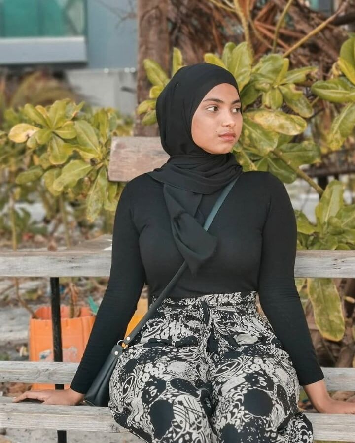 Slut with a fat booty