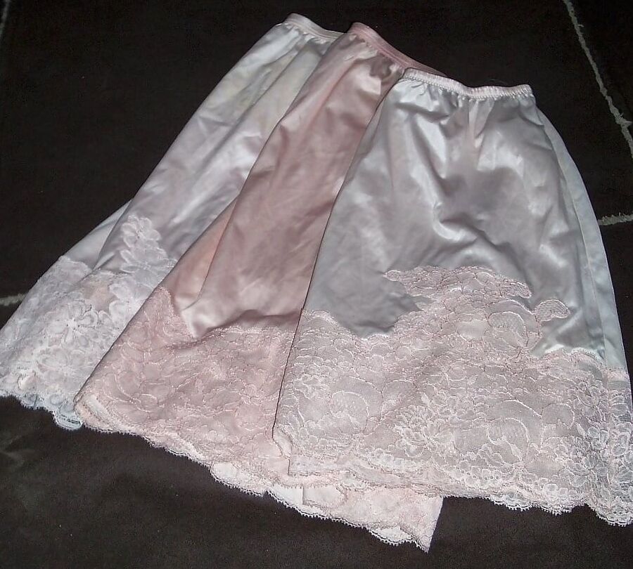Sexy Lacy Lingerie Halfslips Full Slips Camisoles &amp; Panties
