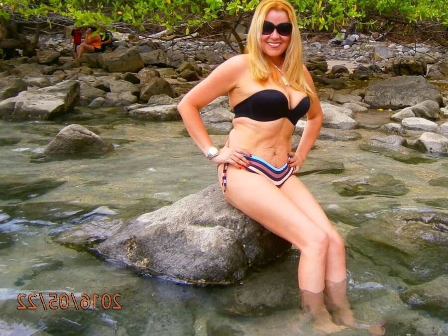 Milf latina with big boobs