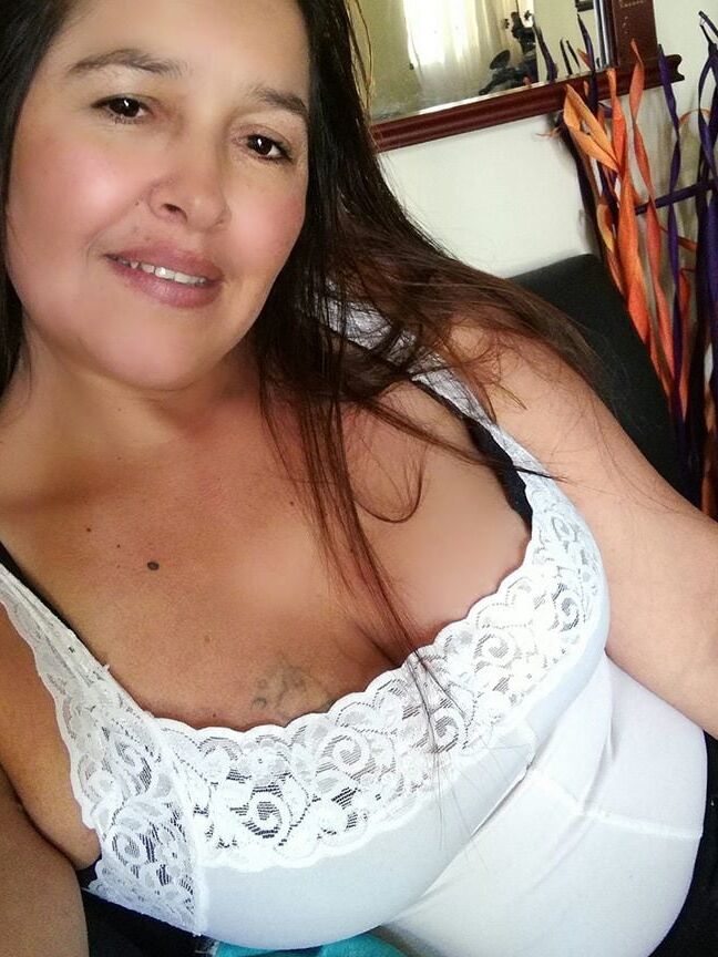 girasol robles mature ass culote bbw