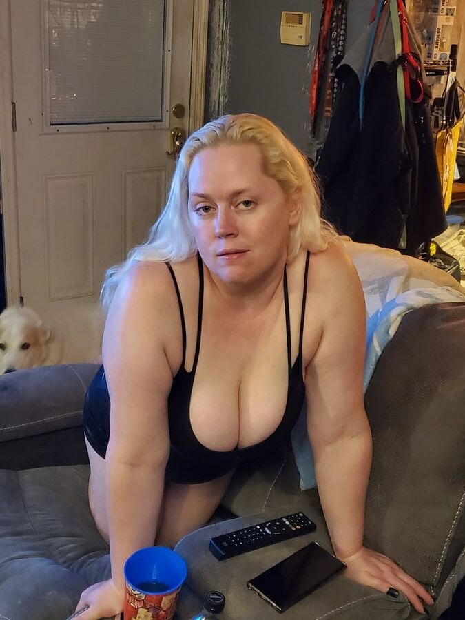 TN-Hotwife