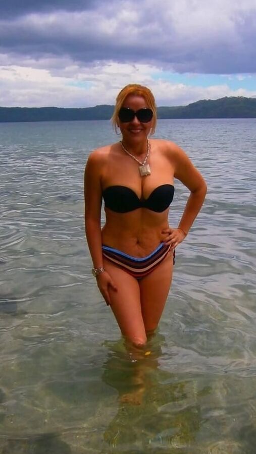 Milf latina with big boobs
