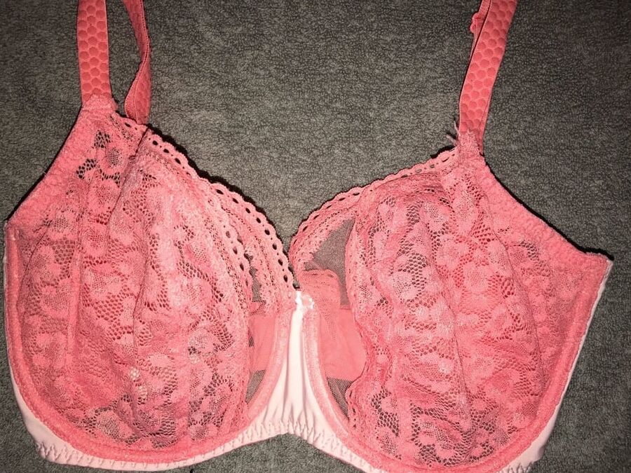 Used G cup bras