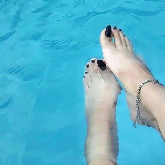 Gorgeous Indian feet