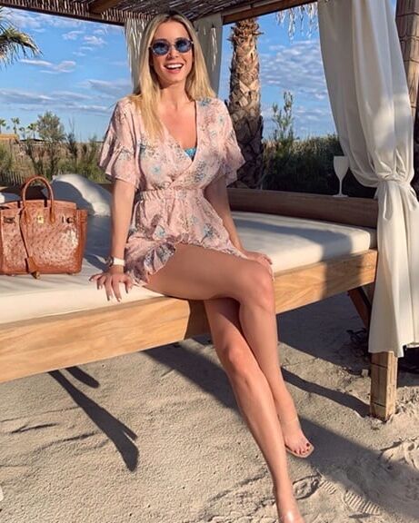 Hot Tv And News Women Presenters Wank Bank Collection
