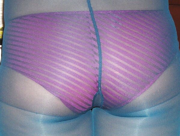 Amateurs in Blue Stockings &amp; Pantyhose