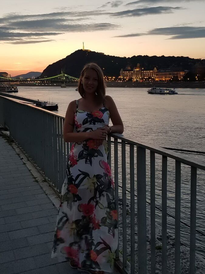 Amateur hungarian girl