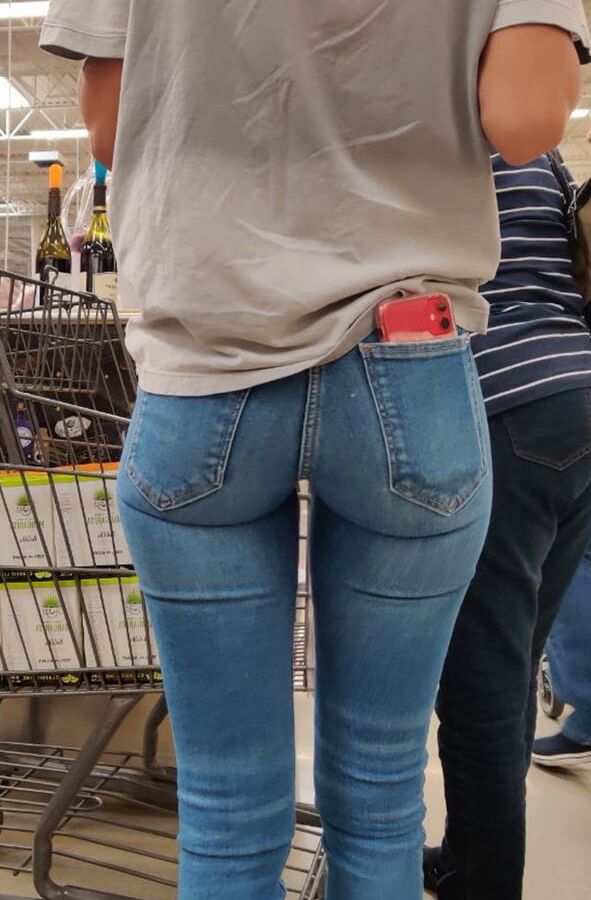 sexy tight jeans ass