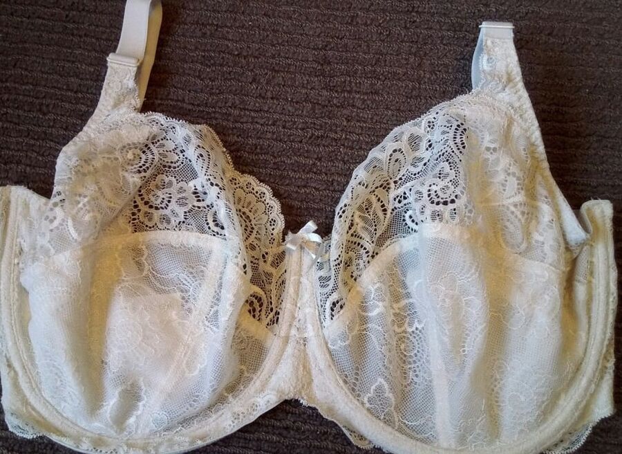Used G cup bras