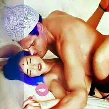 Sanskari aurtein bitch