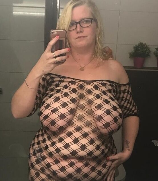 saggy tits