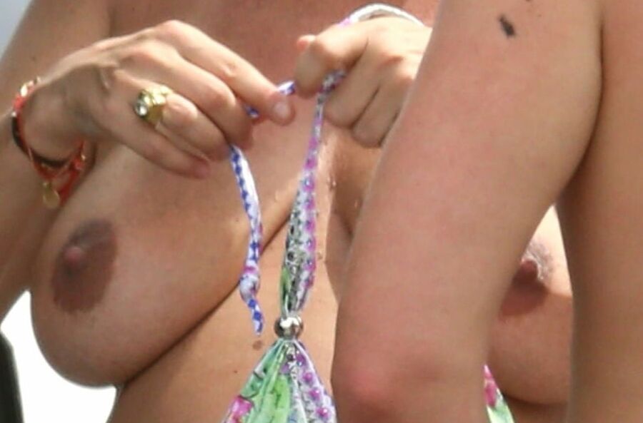 Camilla Francks topless and pregnant Bondi beach jan