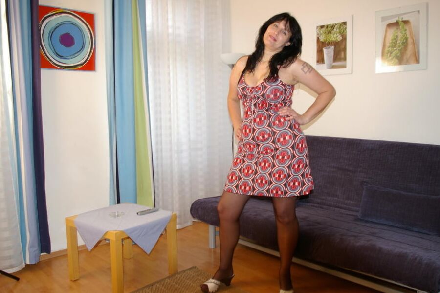 Marietta madura caderona traga leche