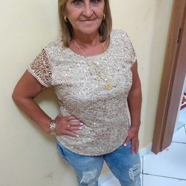 Coroas do Facebook_ escolha a sua e comente