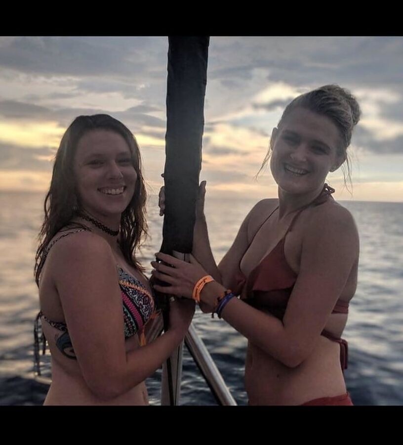 Bikini Coeds(Comments and Trades)