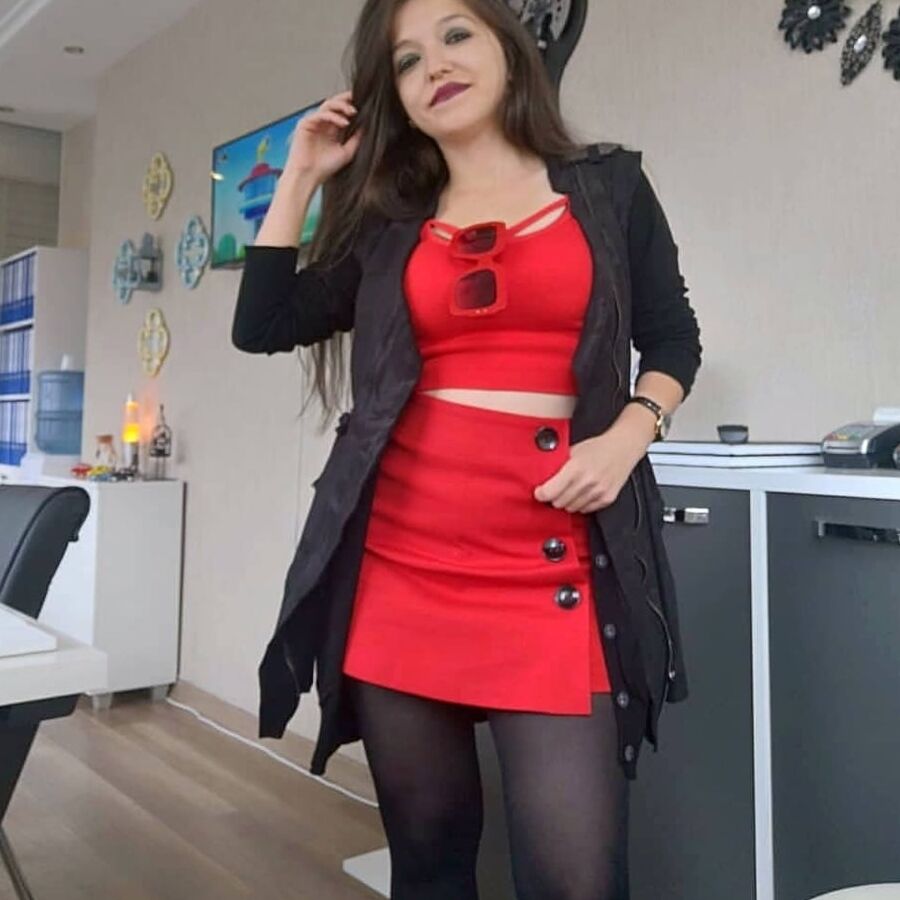Wives &amp; GFs in Pantyhose