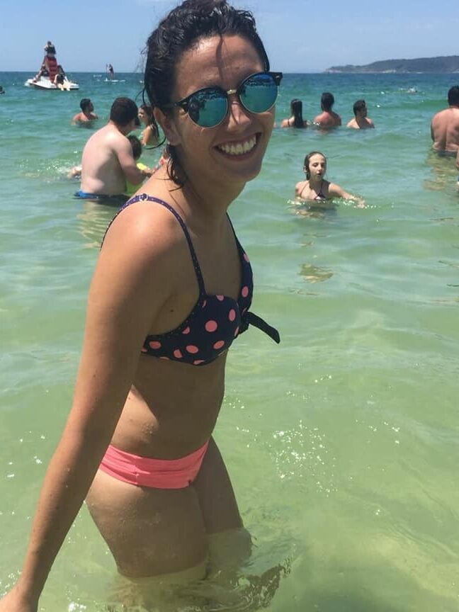 (ARG): Ale&;s little ass or Flavia&;s melons?
