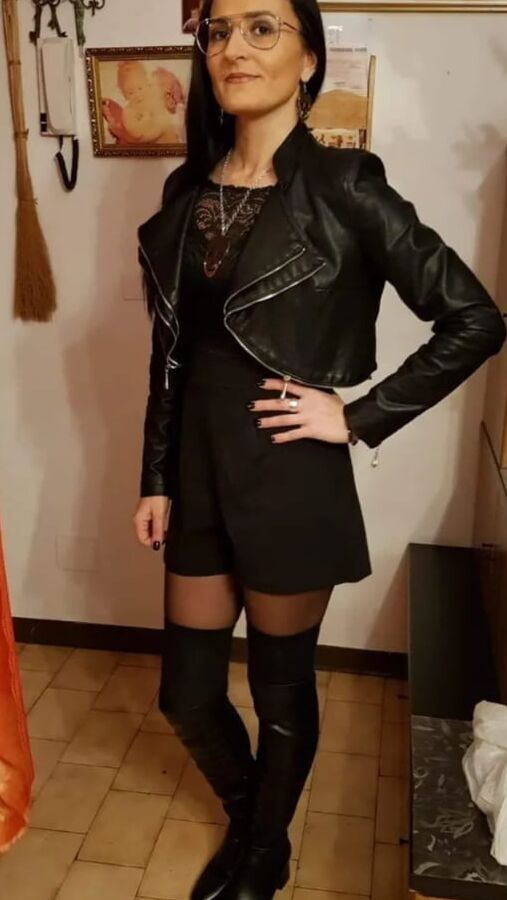 Slut pantyhose friends for cumming