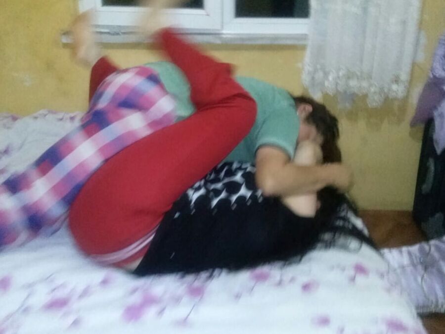 zuleyha plays at home