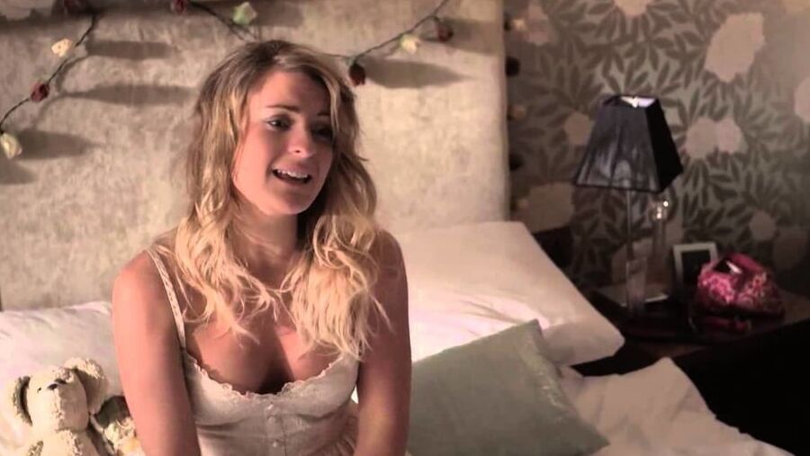 Molly Smitten-Downes (Eurovision United Kingdom)