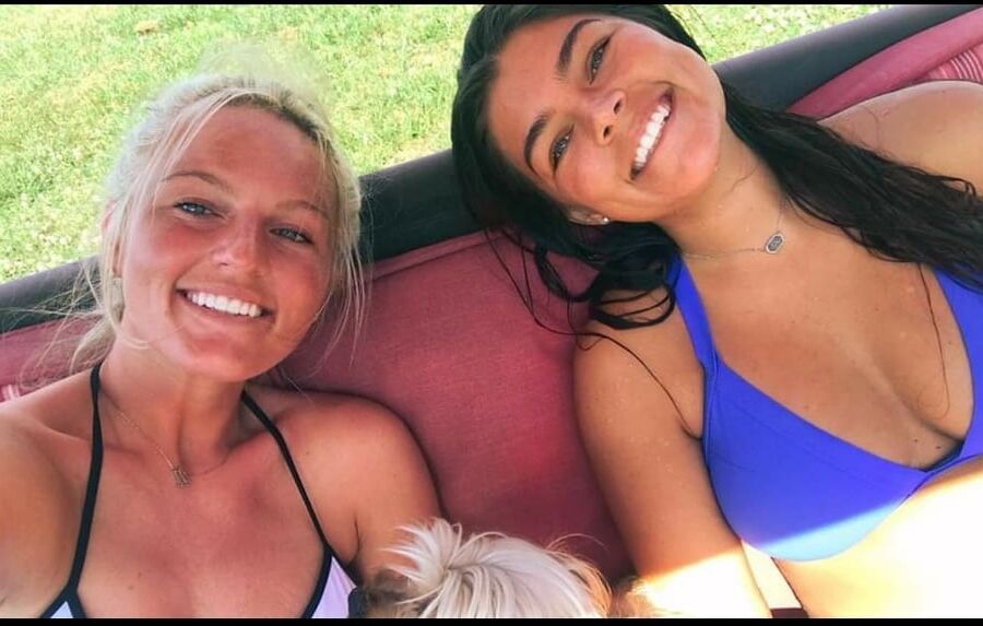 Non Nude College Girls