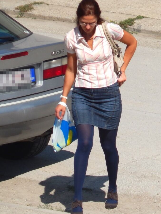 Street Pantyhose - Euro Girls