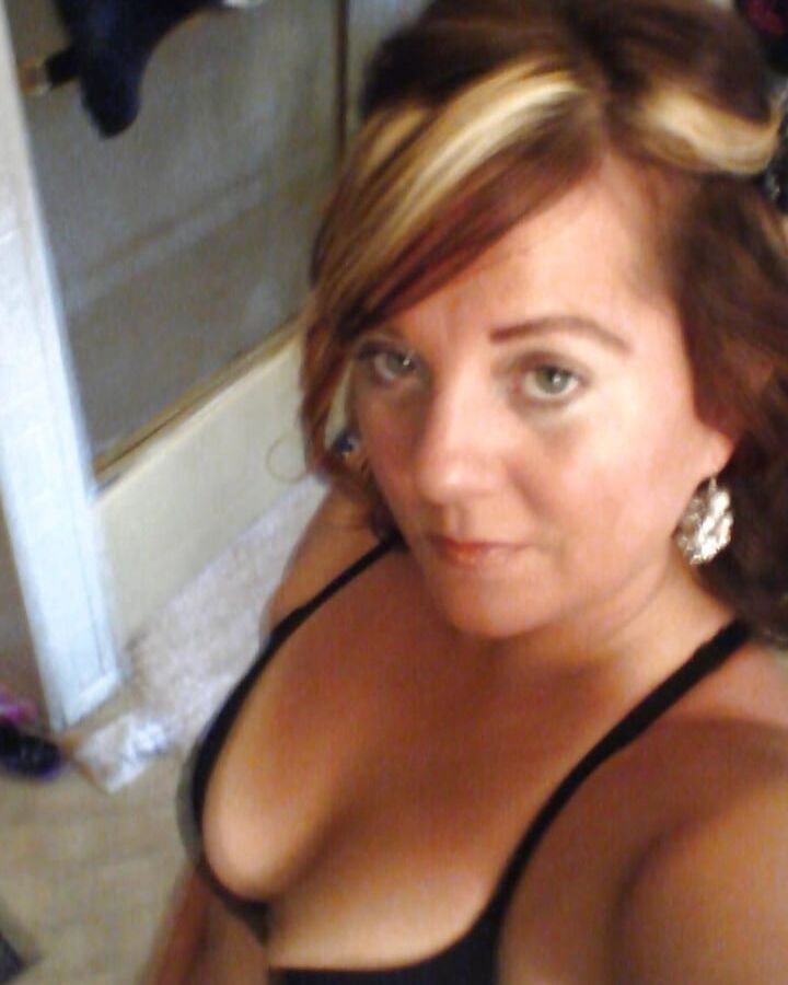 Kelly C ()