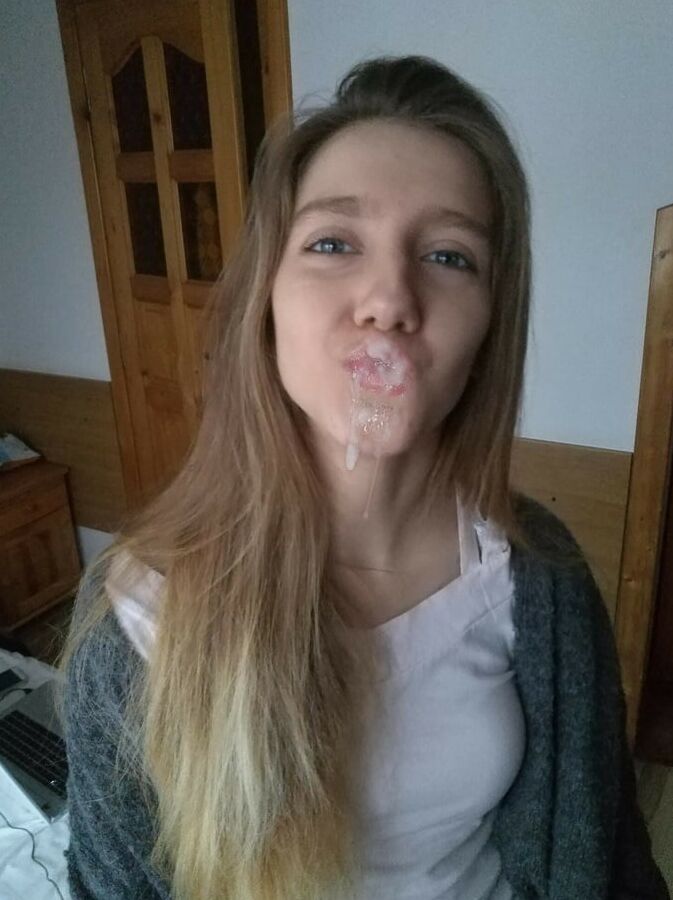 Junge Schlampe will gefickt werden