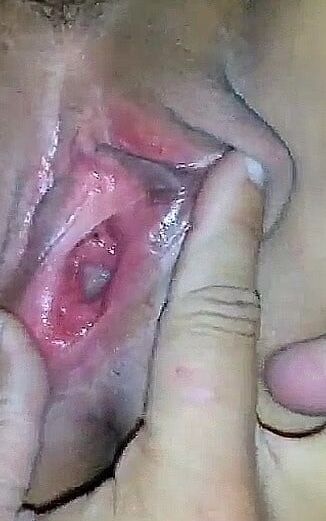 Admiring her used pussy