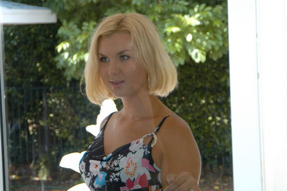 Lena from Kharkiv